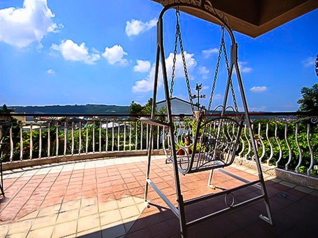 Taichung Xinshe Garden Life Homestay B&B Экстерьер фото